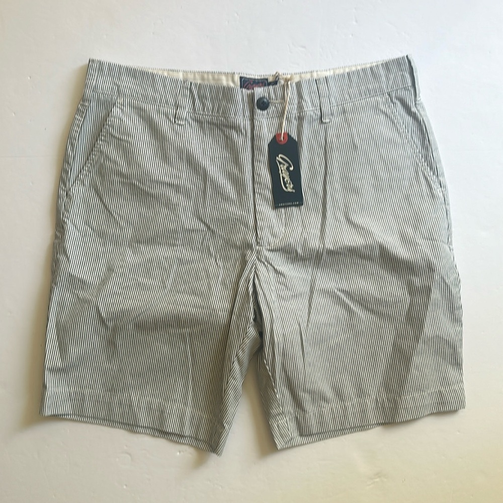 Grayers Maidstone Ticking Stripe Short, 32 x 9", NWT